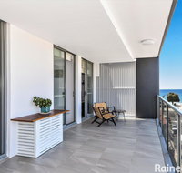 Oceans Edge 8 - 8/5 Campbell Crescent Terrigal - Yamba Accommodation