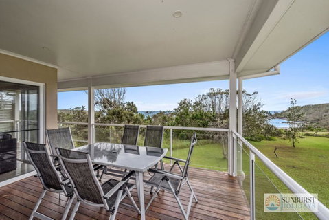 Oceanview Beach Front - Yamba Accommodation 1