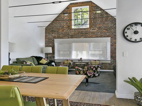 Old Bank Stables - 3 Night Weekends For Price Of 2 - Yamba Accommodation 2