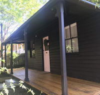 Old Railway Cottage - Yamba Accommodation