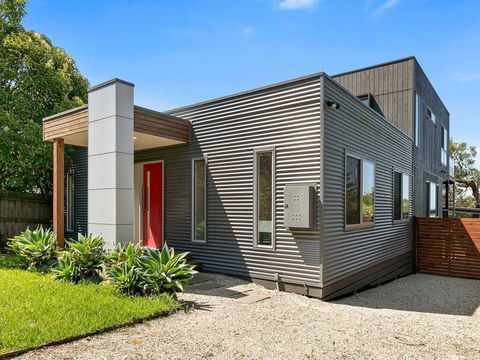 Olive Grove - Yamba Accommodation 0