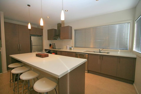Opus 1/10 Poly Cow Lane - Yamba Accommodation 3