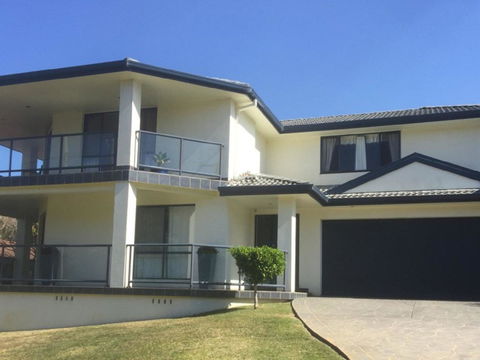 Orana Beach Holiday Home At Boat Habour - Yamba Accommodation 0