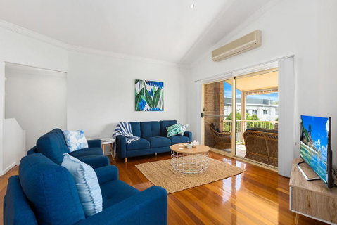 Orient Express To The Beach - Yamba Accommodation 0