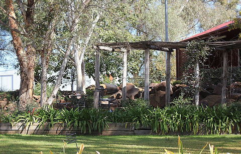 Outback Cellar & Country Cottage - Yamba Accommodation 1