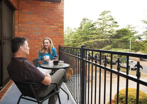 Oxley Court Serviced Apartments - Yamba Accommodation 0