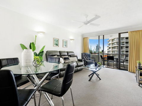 Pacific Resort In The Heart Of Broadbeach - Yamba Accommodation 0