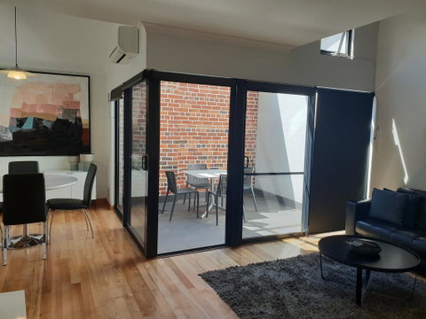 Pakenham Palace - Two Bedroom Converted Warehouse Apartment - Yamba Accommodation 1