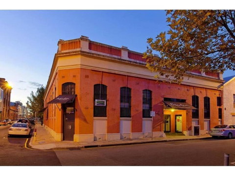 Pakenham Palace - Two Bedroom Converted Warehouse Apartment - Yamba Accommodation 0