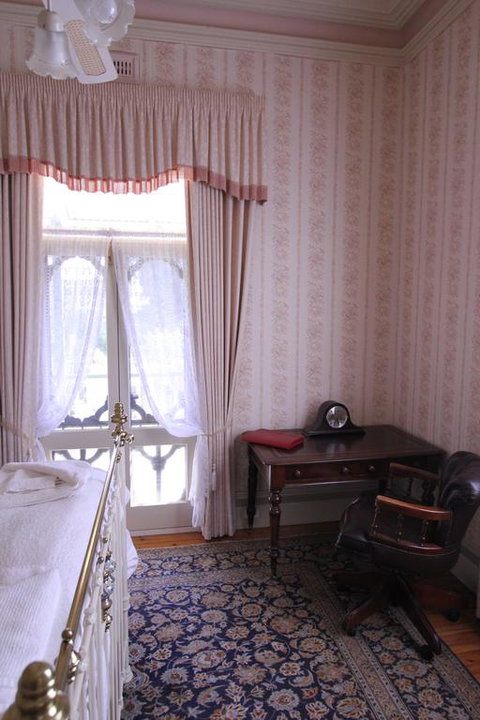 Palm House - Yamba Accommodation 0