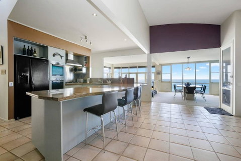 PANORAMA VIEWS - Spectacular Ocean Views - Yamba Accommodation 2