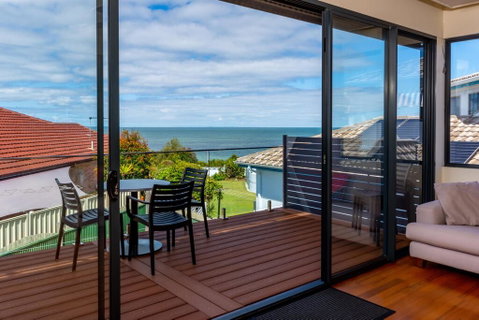 Panoramic Views From Private Roof Top Deck - Yamba Accommodation 2