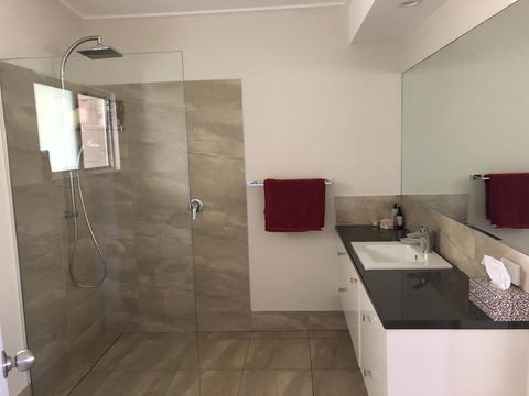 Paradise Retreat - Yamba Accommodation 3