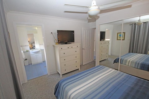 Paradise Waters - No. 13 - Yamba Accommodation 1