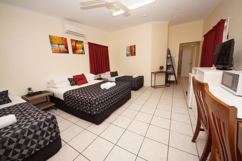 Parkside Motel & Licensed Restaurant - Yamba Accommodation 1