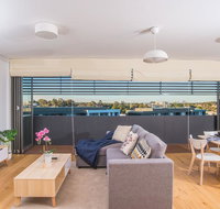 PEAK EAST 2bed2bath APT Ryde SO RELAXING - Yamba Accommodation