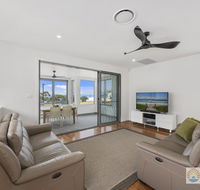 Pearls on Sapphire Beach - Yamba Accommodation