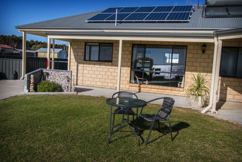 Pelican Perch Retreat - Yamba Accommodation 2