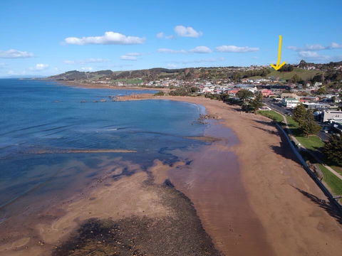 Penguin Seaside Homestay - Yamba Accommodation 1
