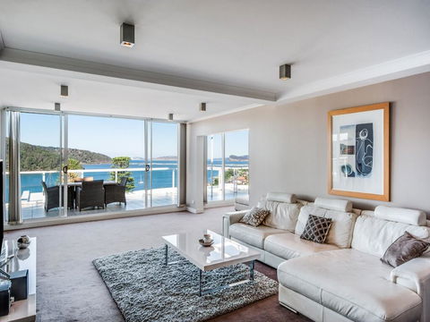 Penthouse 707 - 4 Bedroom Oceanview Penthouse - Yamba Accommodation 0