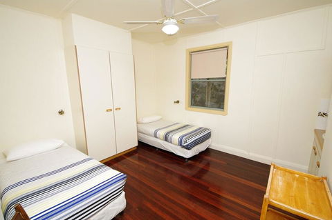 Perfect Break, 1 Dulconghi Street - Yamba Accommodation 3