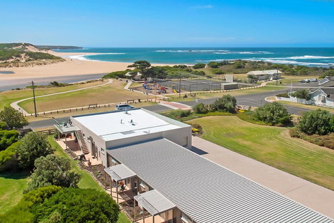 Peterborough House Motel - Yamba Accommodation 2