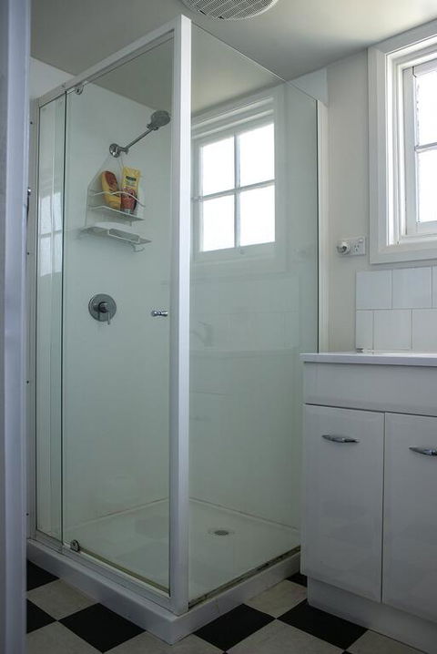 Pettit Cottage - Yamba Accommodation 3
