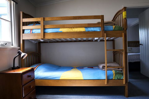 Pettit Cottage - Yamba Accommodation 0