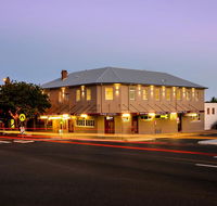 Pier Hotel - Yamba Accommodation