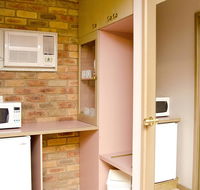 Pines Country Club Motor Inn - Yamba Accommodation