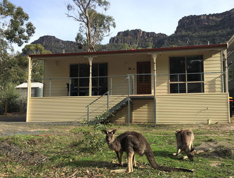 Pinnacle Views - Yamba Accommodation 0