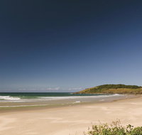 Plomer Beach House - Yamba Accommodation