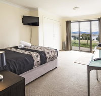 Poley Cow Studio - Yamba Accommodation