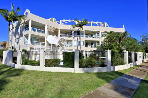Position Perfect - Yamba Accommodation 3