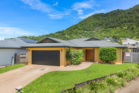 Private Large Cairns Family Home, Rainforest Views - Yamba Accommodation 1