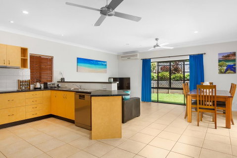 Private Large Cairns Family Home, Rainforest Views - Yamba Accommodation 3