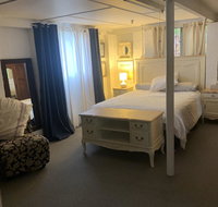 Private room downstairs area - Yamba Accommodation