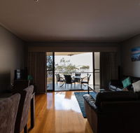 Promenade Executive Apartments - Yamba Accommodation