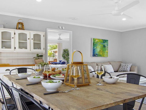 Pure Salt - Beach House With Pool, 300m To Beach - Yamba Accommodation 2