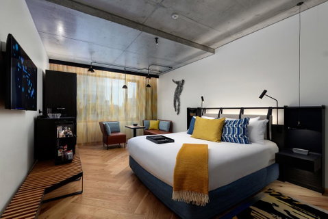 QT Melbourne - Yamba Accommodation 2