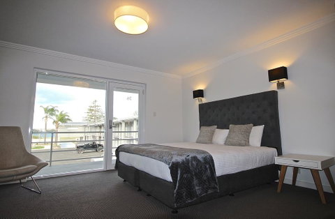 Quays Hotel - Yamba Accommodation 1