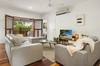 Queenslander at 4 Mile Beach Port Douglas