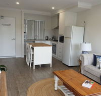 Quiet apartment walking distance to restaurants - Yamba Accommodation