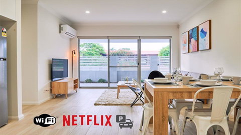 Quiet Large Balcony Living - Yamba Accommodation 0