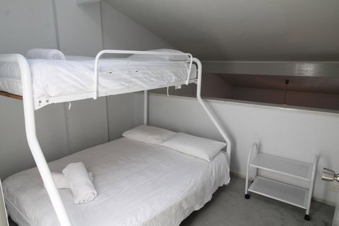 Razorback 1 - Razorback Plaza Jindabyne - Yamba Accommodation 3