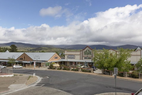 Razorback 6 - Razorback Plaza Jindabyne - Yamba Accommodation 0