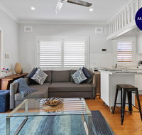 Relaxed Clovelly Beach Home - Parking - Cloey6 - Yamba Accommodation