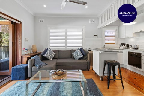 Relaxed Clovelly Beach Home - Parking - Cloey6 - Yamba Accommodation 0