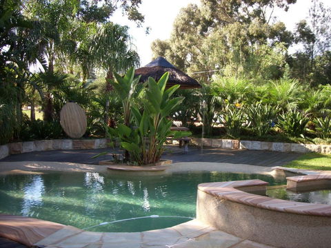 Relaxin - Yamba Accommodation 2
