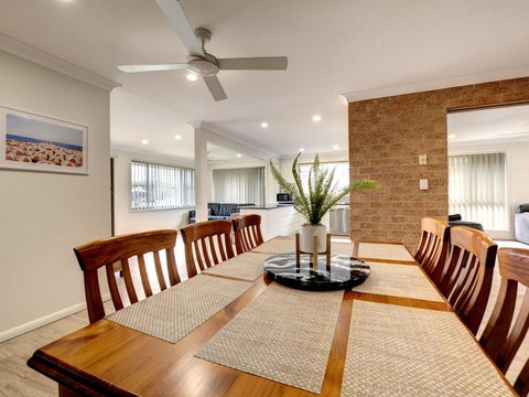 Relaxing Waterfront Property In Quiet Location - Yamba Accommodation 3